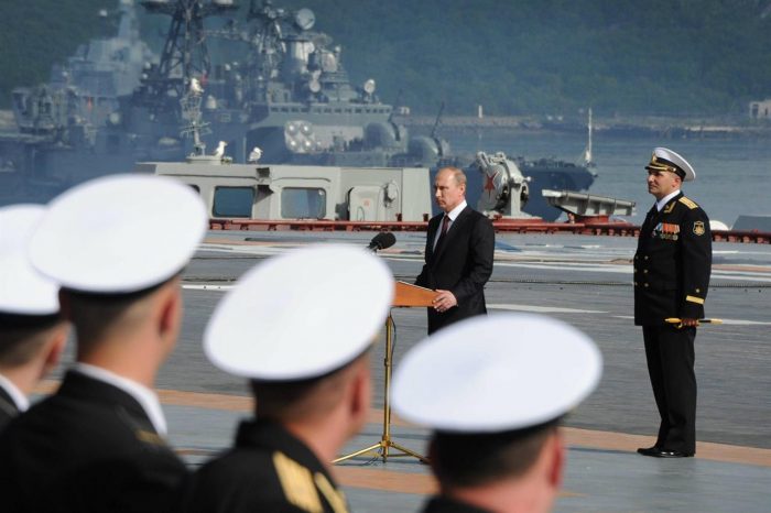 C'est le Début de la Fin Putin-portaerei-russa-e1480510658143